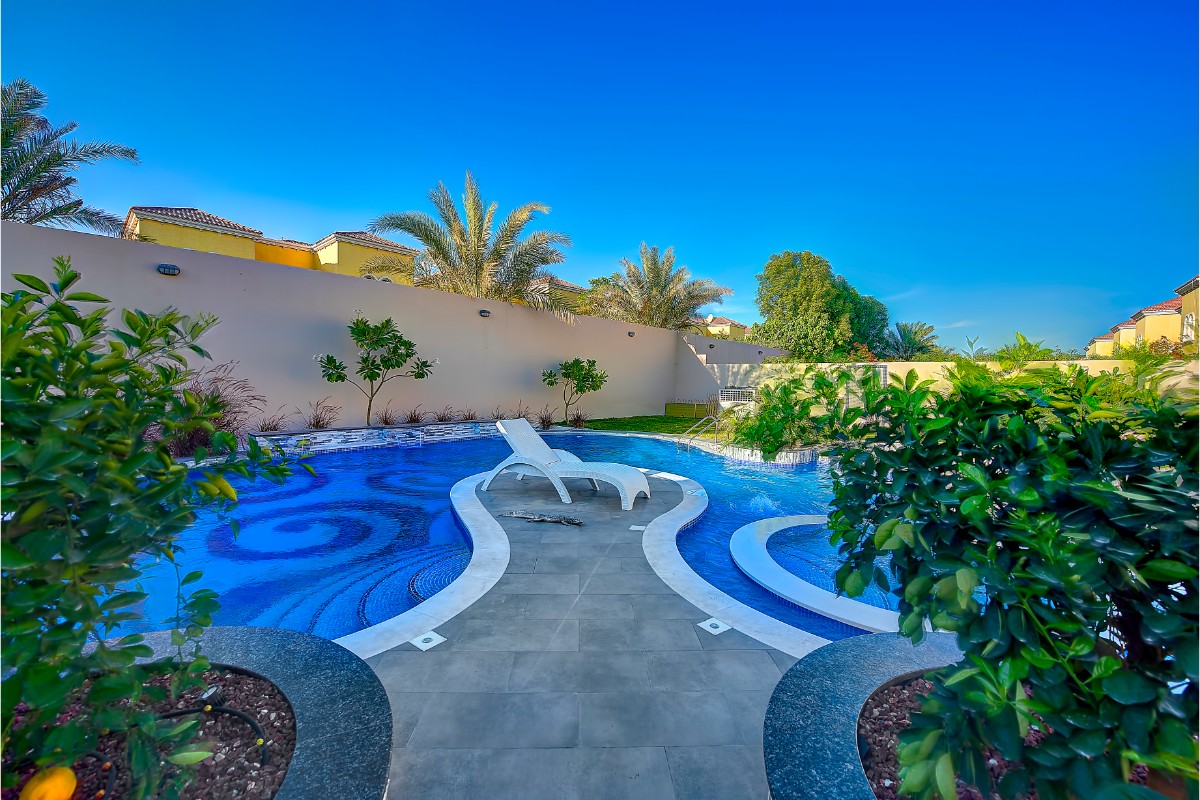 Residential pool by Pools R Us Dubai